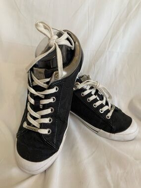 Coach Black, Canvas Signature Low-Top Sneakers, Francesca,Silver Accents, W10